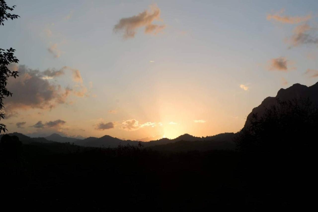 K.K. Park Resort Khao Sok National Park Exterior foto
